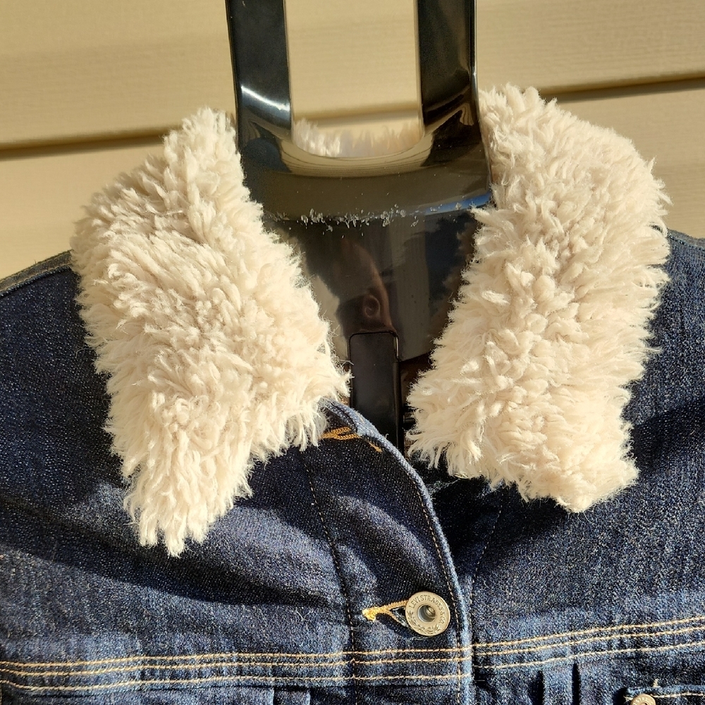 Vintage Levi's Womens Juniors Blue Denim Jacket with Sherpa Lining Size XS - Picture 5 of 14